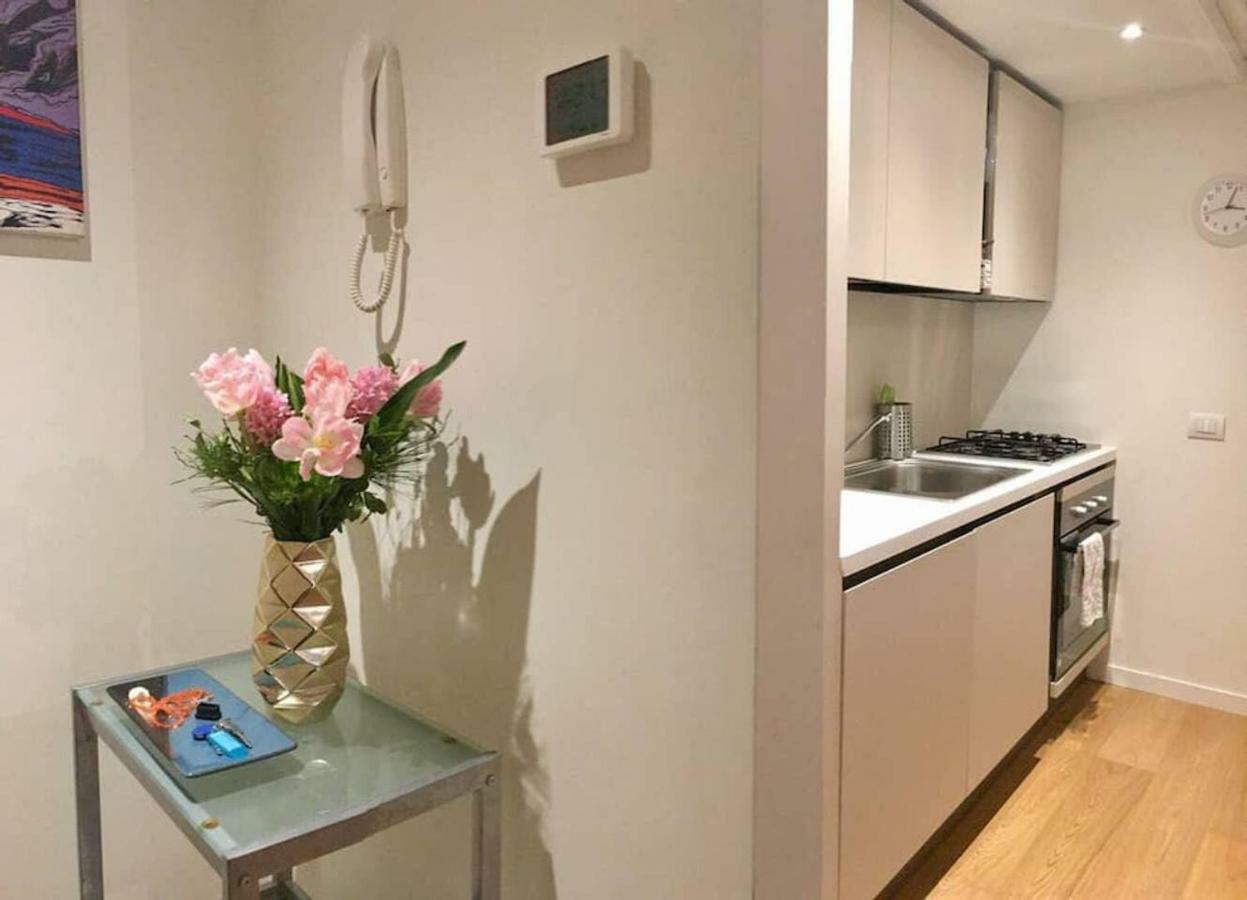 Joivy 1Br Apt In Isola With Stunning View To Bosco Verticale Μιλάνο Εξωτερικό φωτογραφία